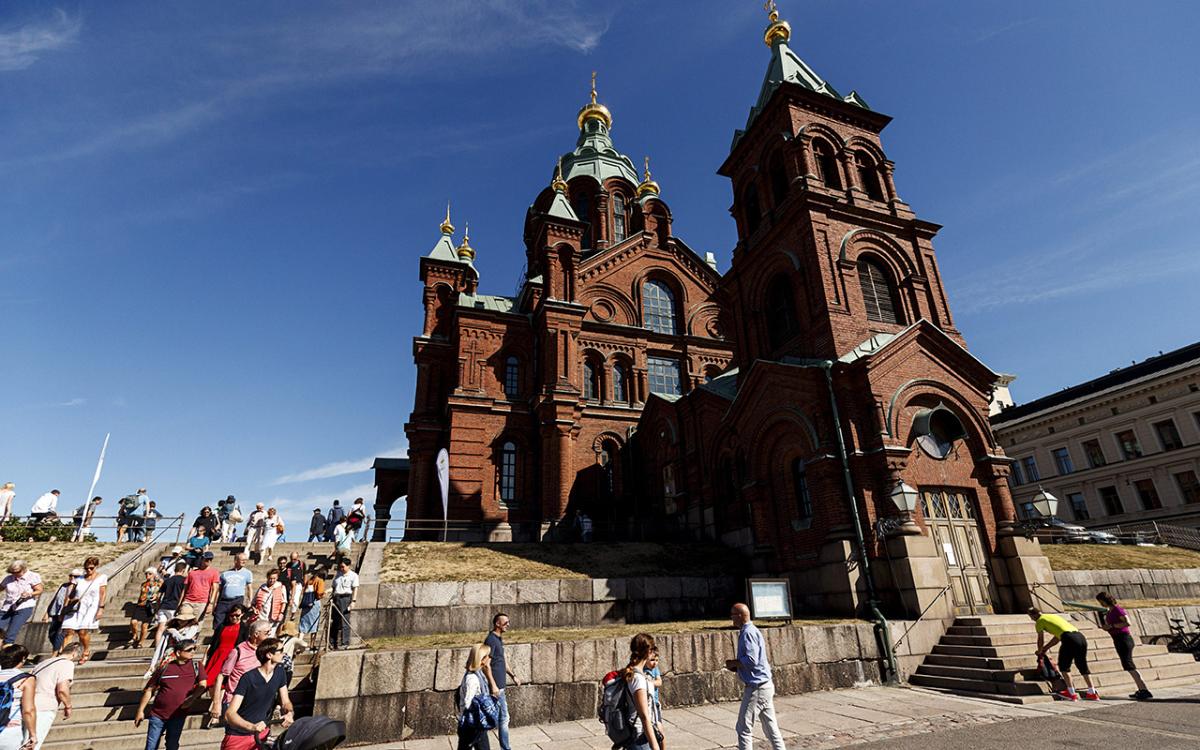 Uspenski katedraalissa käy noin puoli miljoonaa turistia vuodessa. Aikaisemmin heistä suuri osa oli Venäjältä, nykyään turisteja käy kaikista maailman kolkista.